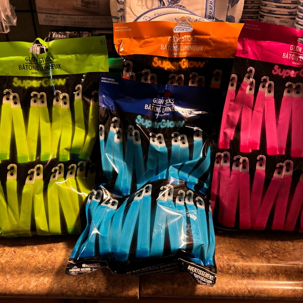 SuperGlow Glow Sticks Party Pack - Pink, Blue, Green